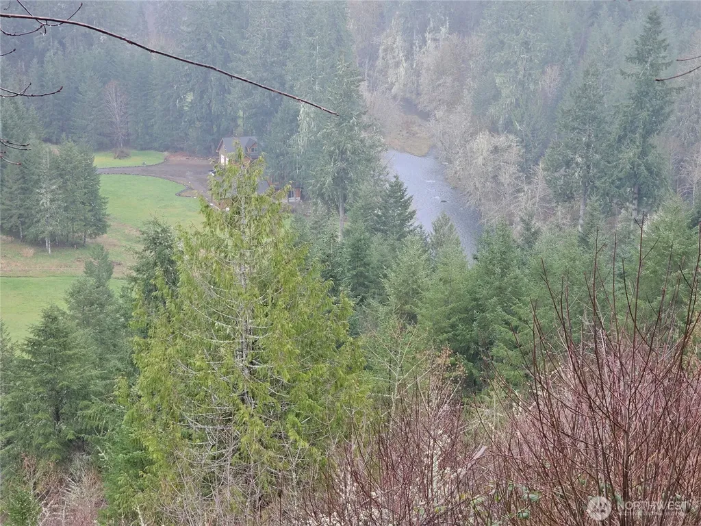 573 Clearwater Road Kelso WA 98626