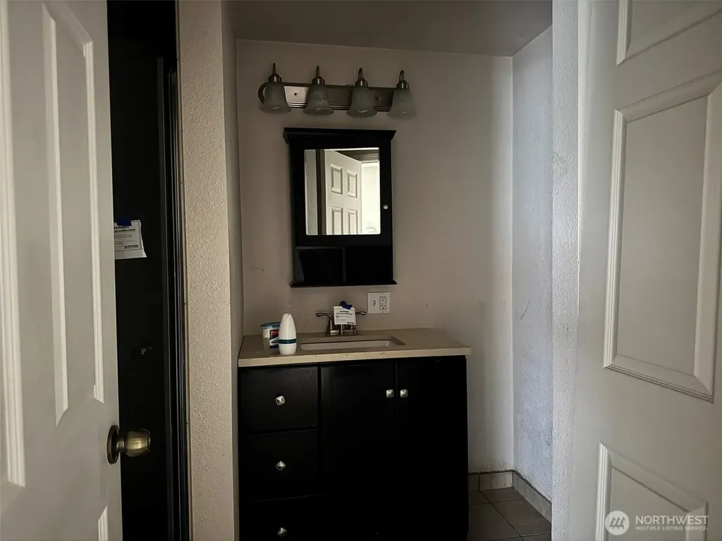 21 Orchard Loop Road N Tonasket WA 98855