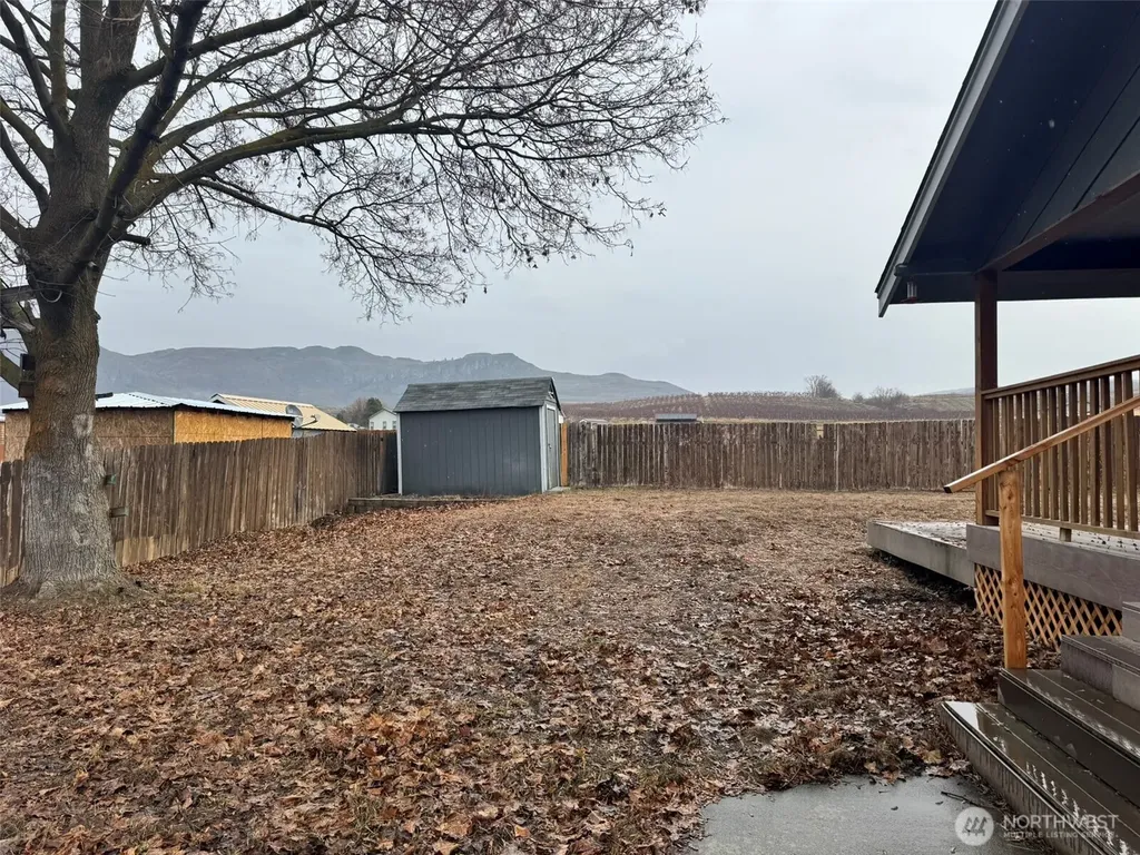 21 Orchard Loop Road N Tonasket WA 98855