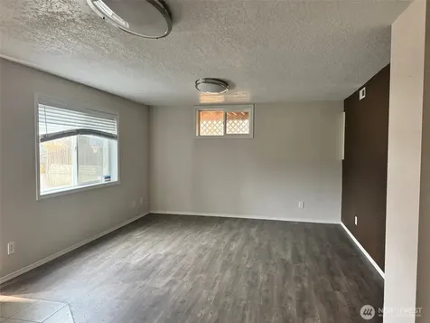 21 Orchard Loop Road N Tonasket WA 98855