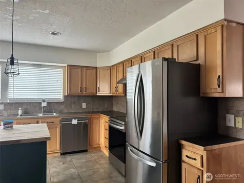 21 Orchard Loop Road N Tonasket WA 98855