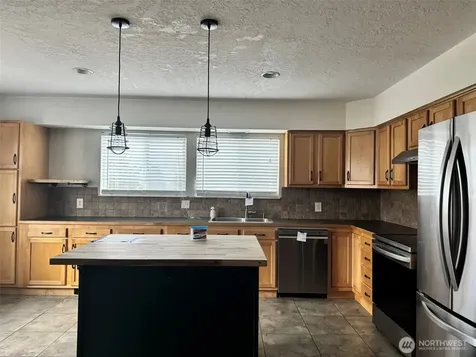 21 Orchard Loop Road N Tonasket WA 98855