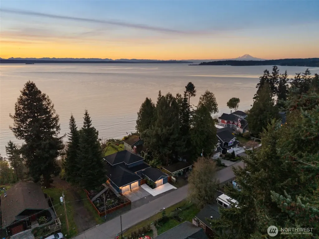 18978 Angeline Avenue NE Suquamish WA 98392