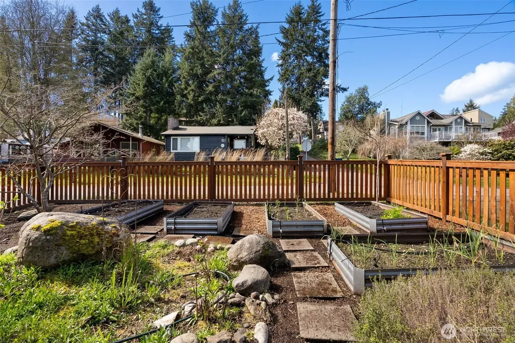 18978 Angeline Avenue NE Suquamish WA 98392