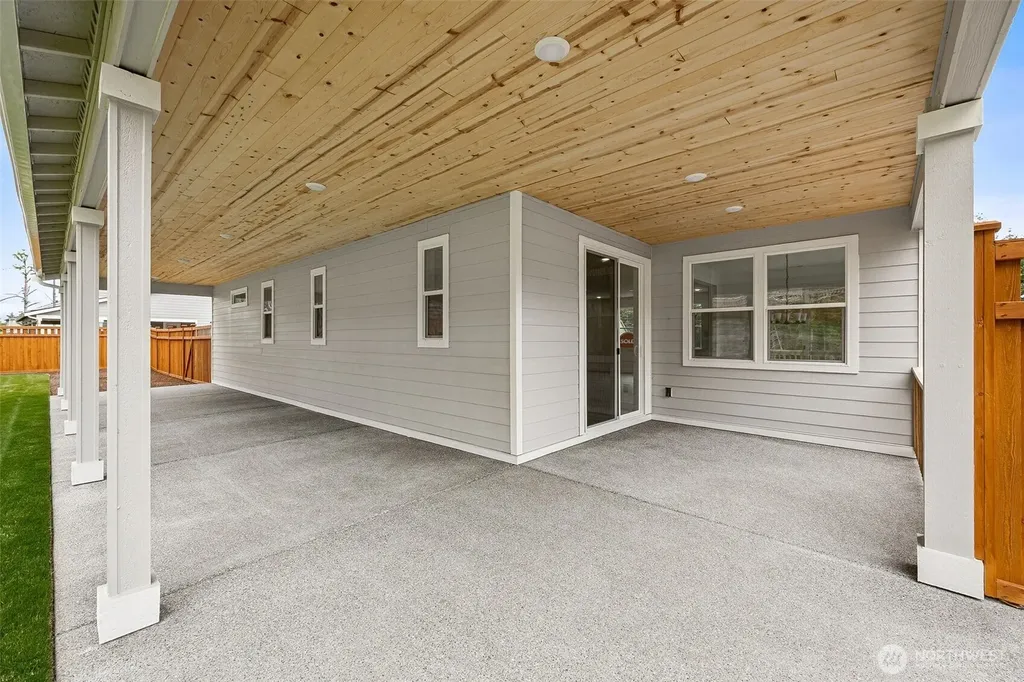 15602 210th Avenue E Bonney Lake WA 98391