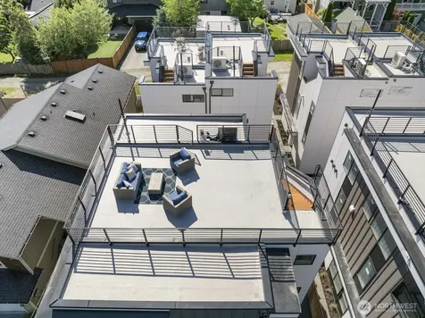 8831 Wallingford Avenue N Seattle WA 98103