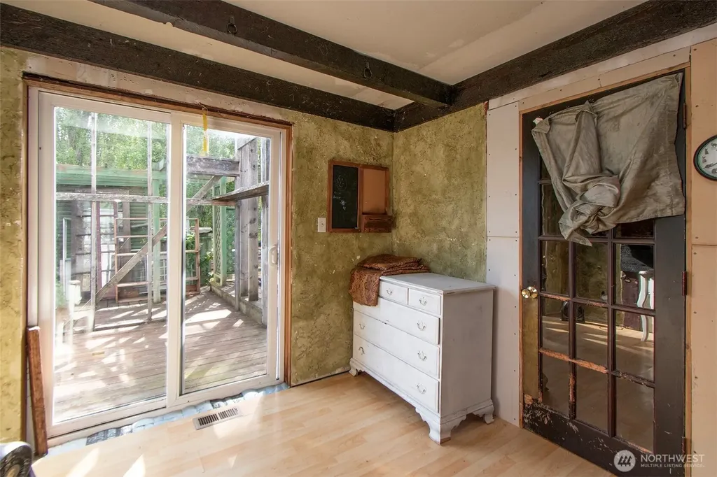 3951 S Tyler Road Port Angeles WA 98363