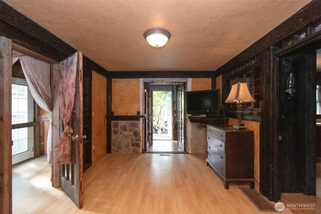 3951 S Tyler Road Port Angeles WA 98363