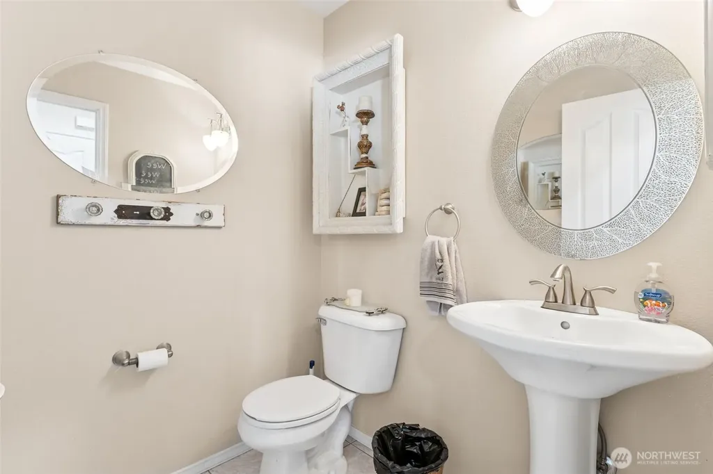 385 Eagle Nest Court SE Ocean Shores WA 98569