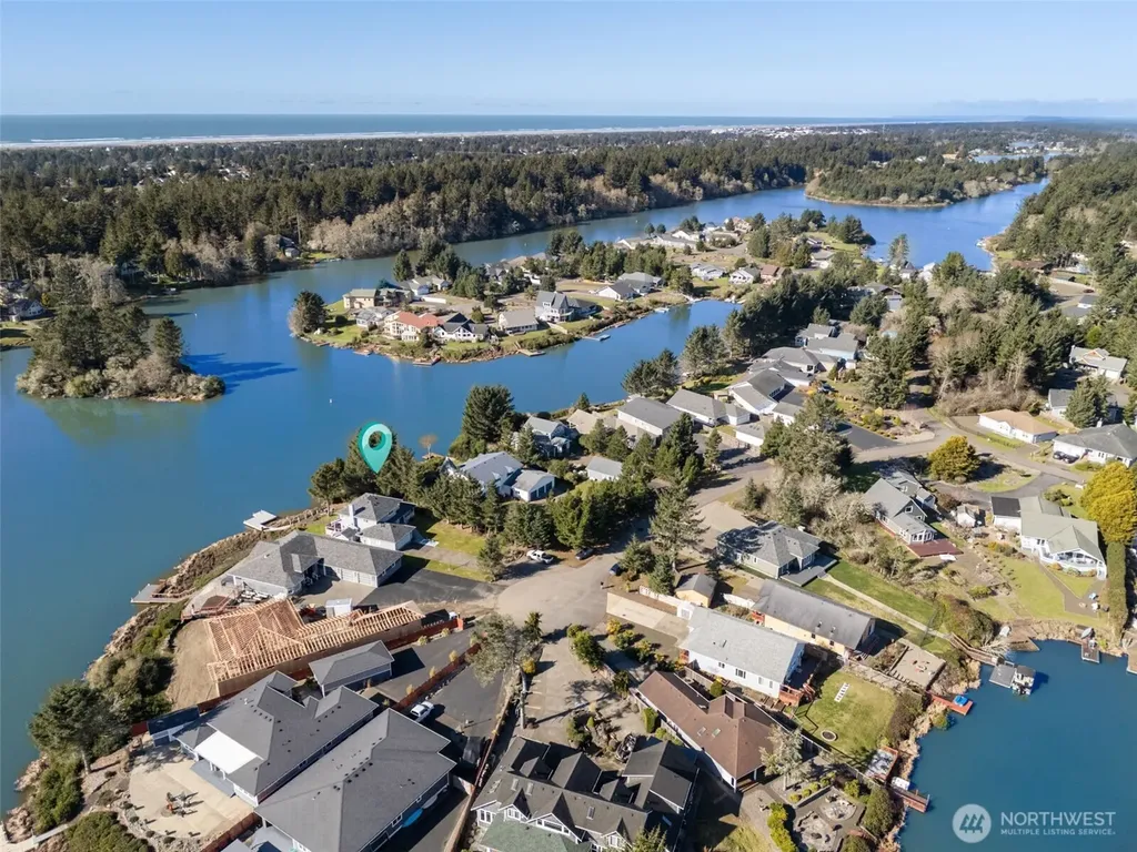 385 Eagle Nest Court SE Ocean Shores WA 98569