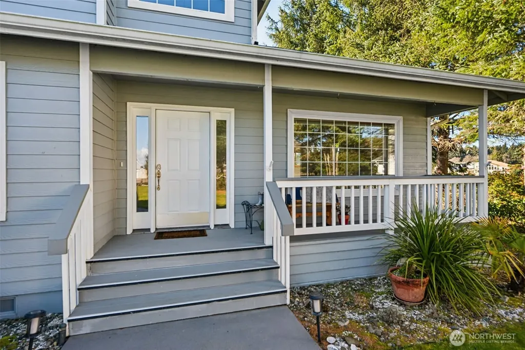 385 Eagle Nest Court SE Ocean Shores WA 98569