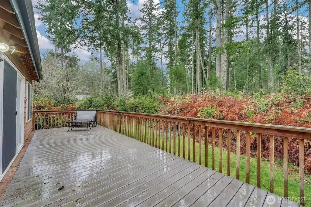 11807 Dogwood Place Anderson Island WA 98303