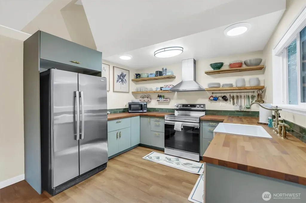 11807 Dogwood Place Anderson Island WA 98303