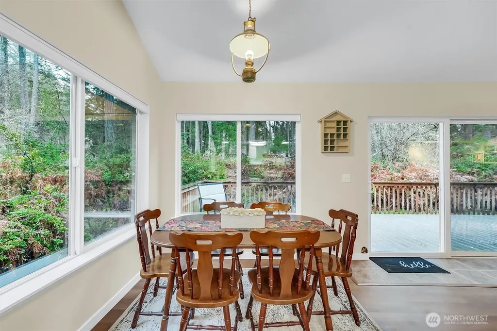 11807 Dogwood Place Anderson Island WA 98303