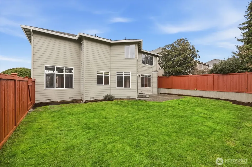 2005 NE 35th Place Renton WA 98056
