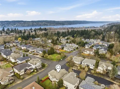 2005 NE 35th Place Renton WA 98056
