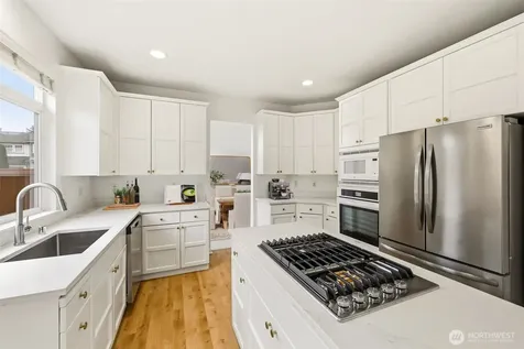 2005 NE 35th Place Renton WA 98056