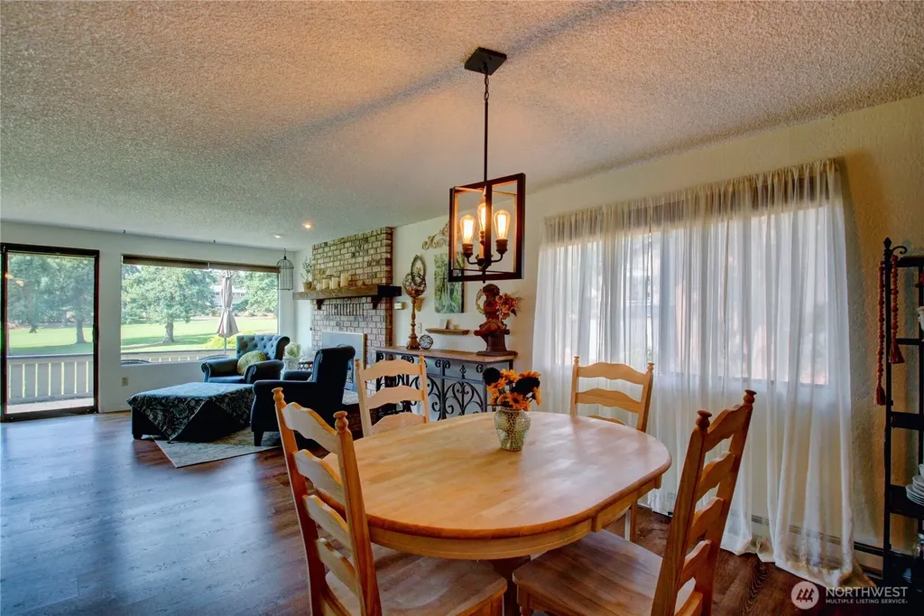 12492 Gwen Drive Burlington WA 98233