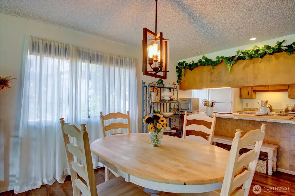 12492 Gwen Drive Burlington WA 98233