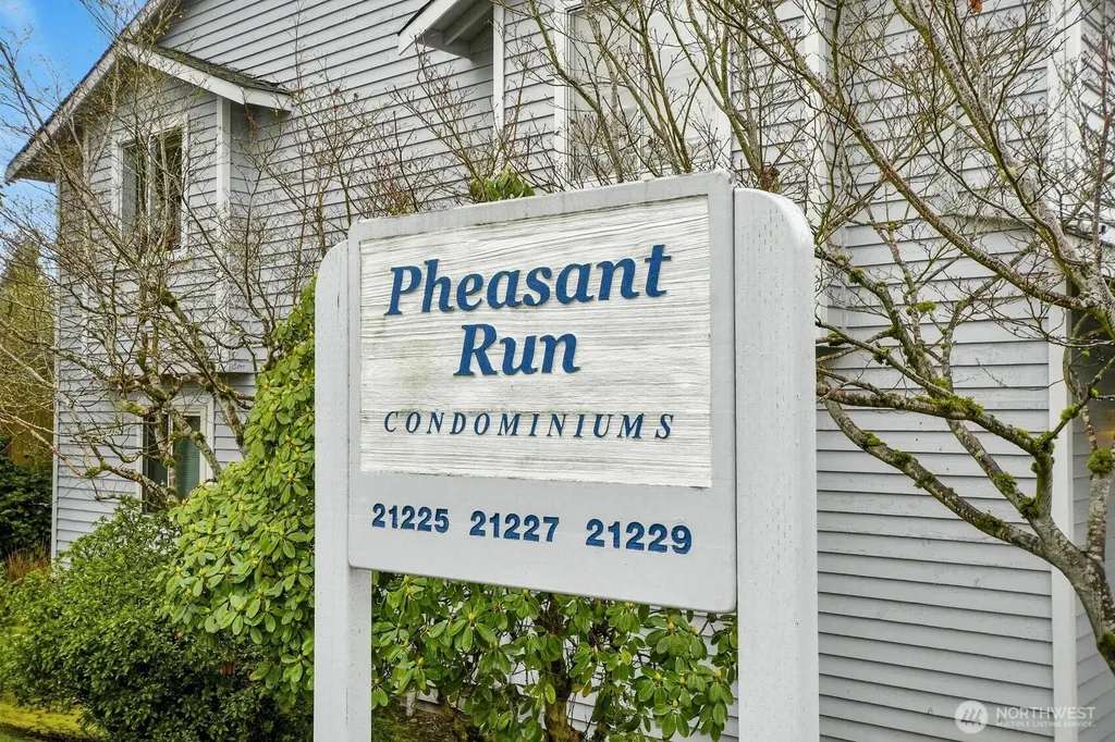 21225 76th Avenue W Edmonds WA 98026