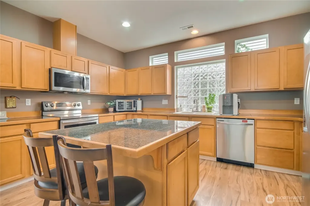 6626 Francis Avenue SE Auburn WA 98092
