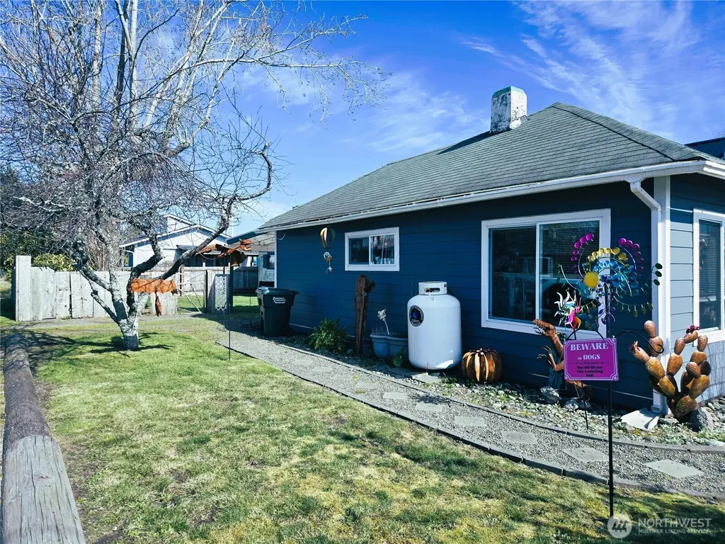 1501 262 Place Ocean Park WA 98640