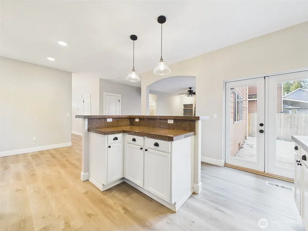 11805 1st Place Lake Stevens WA 98258
