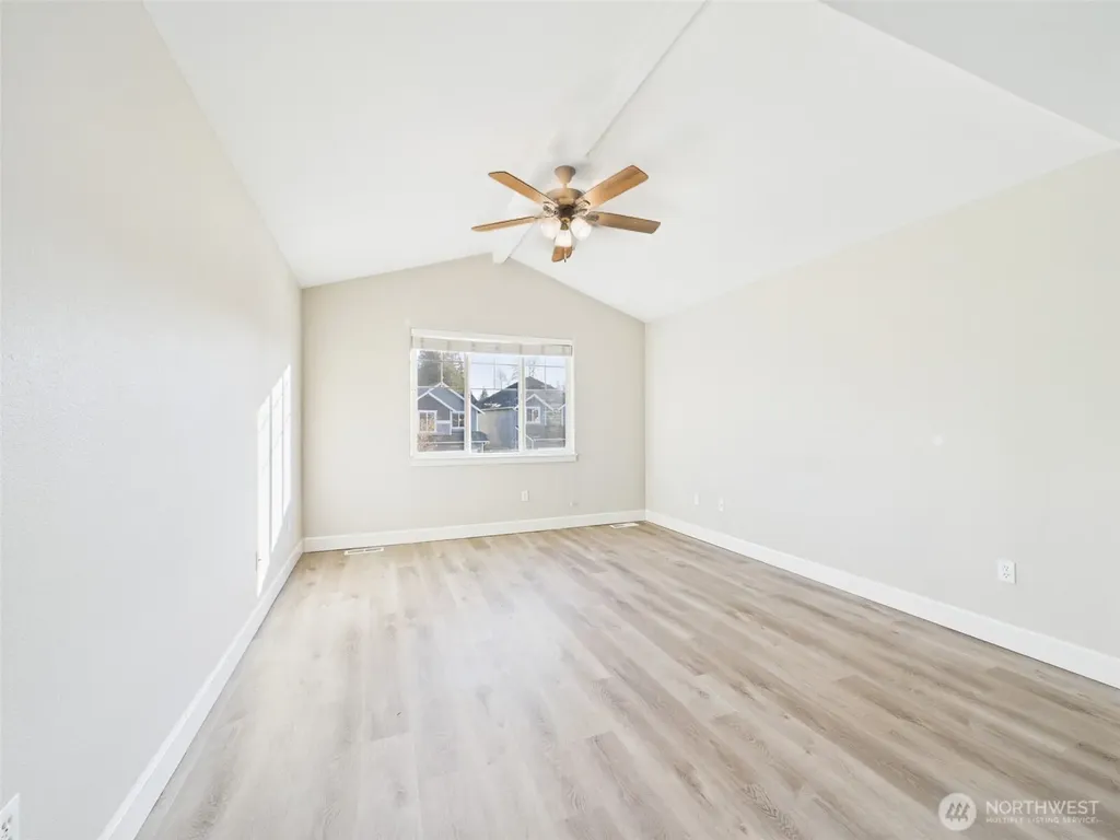 11805 1st Place Lake Stevens WA 98258
