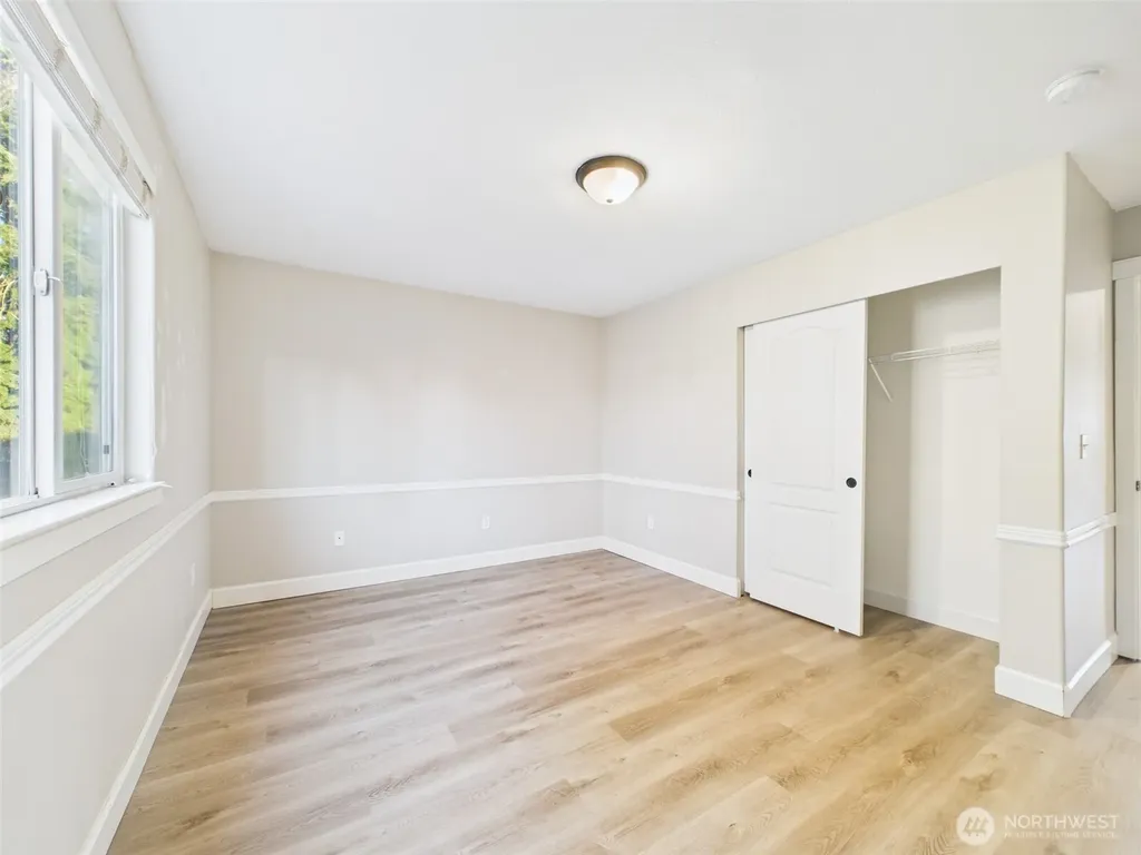 11805 1st Place Lake Stevens WA 98258