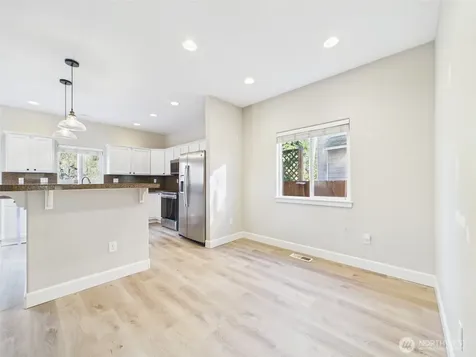 11805 1st Place Lake Stevens WA 98258