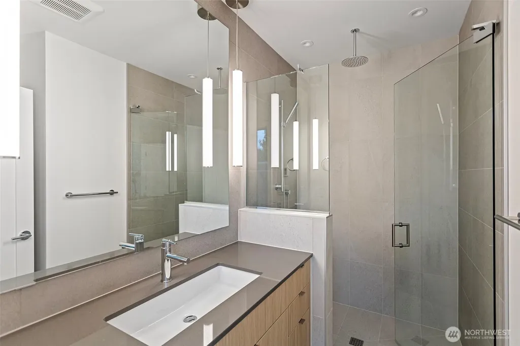 7336 27th Avenue NW Seattle WA 98117