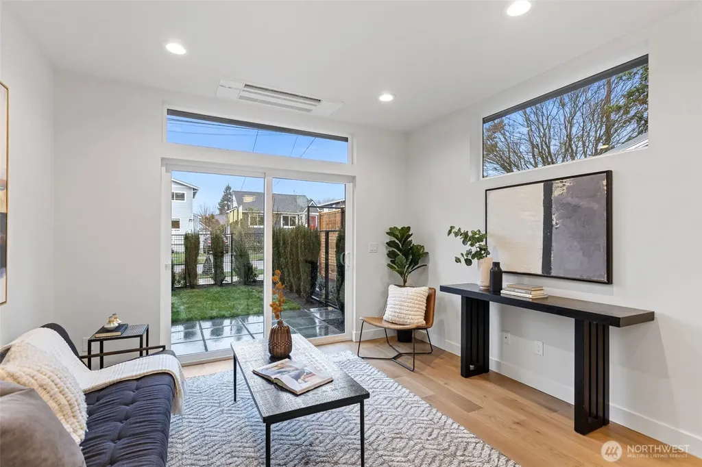 7336 27th Avenue NW Seattle WA 98117