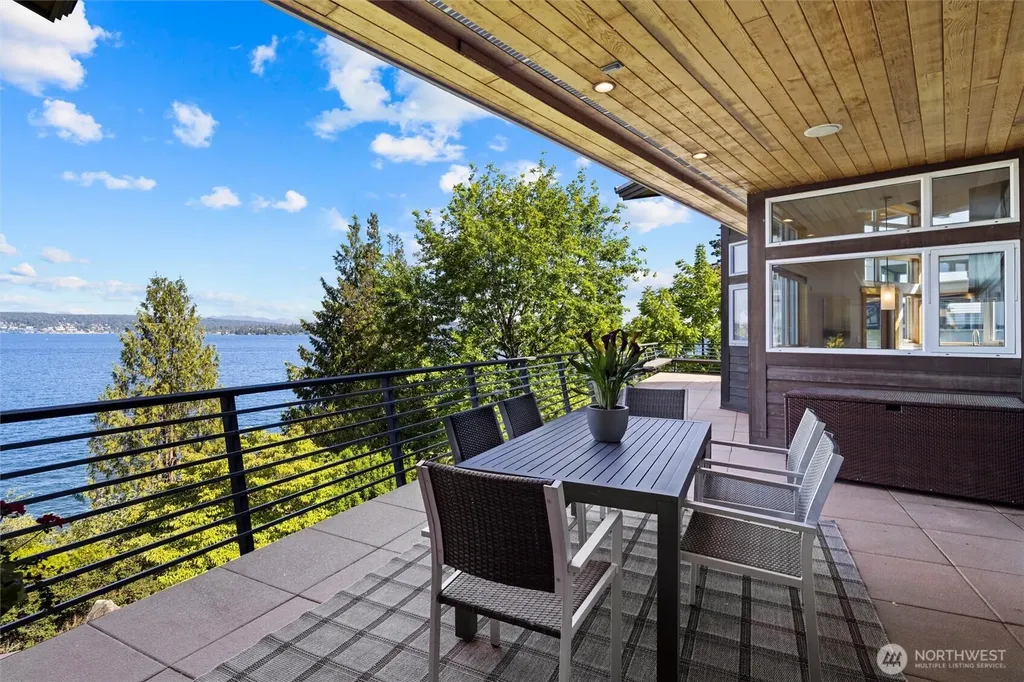 4502 55th Avenue NE Seattle WA 98105