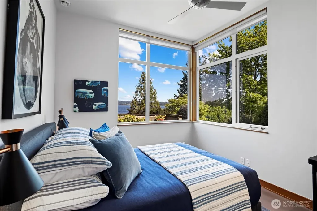 4502 55th Avenue NE Seattle WA 98105
