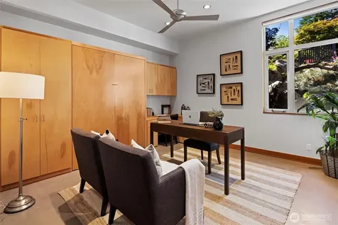 4502 55th Avenue NE Seattle WA 98105
