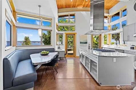 4502 55th Avenue NE Seattle WA 98105