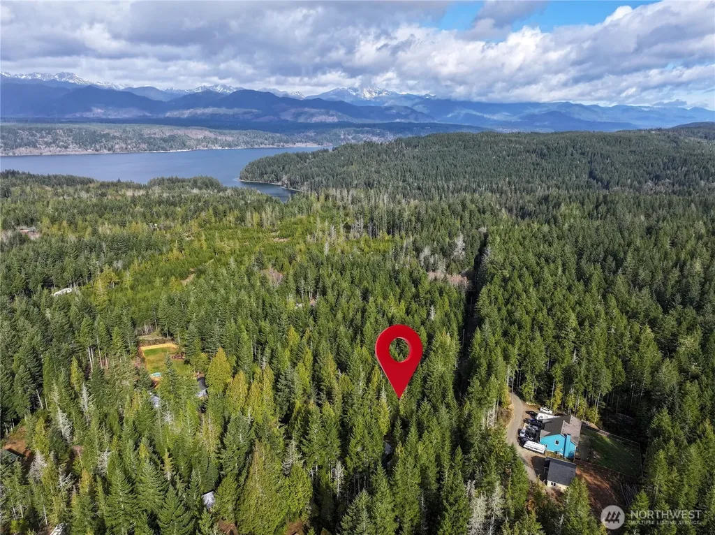260 NE Kissin Tree Lane Tahuya WA 98588