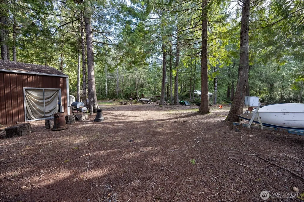 260 NE Kissin Tree Lane Tahuya WA 98588