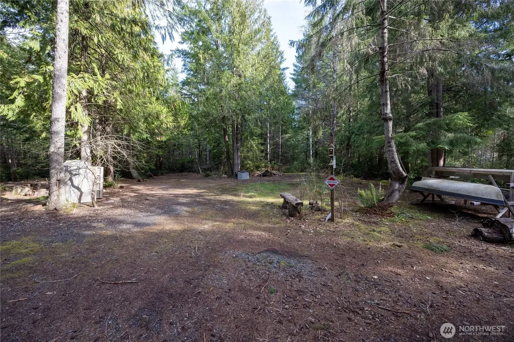 260 NE Kissin Tree Lane Tahuya WA 98588