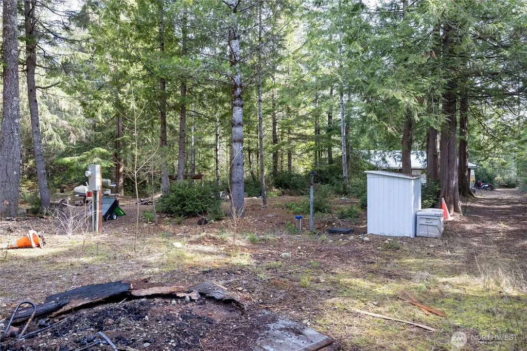 260 NE Kissin Tree Lane Tahuya WA 98588