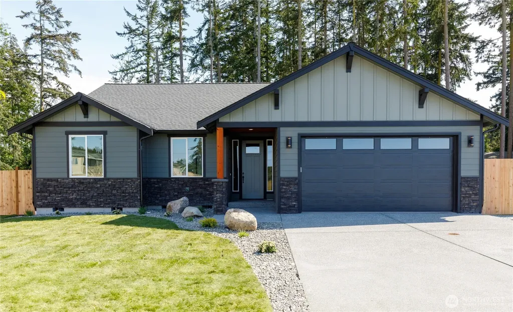 926 NW Shire Street Oak Harbor WA 98277