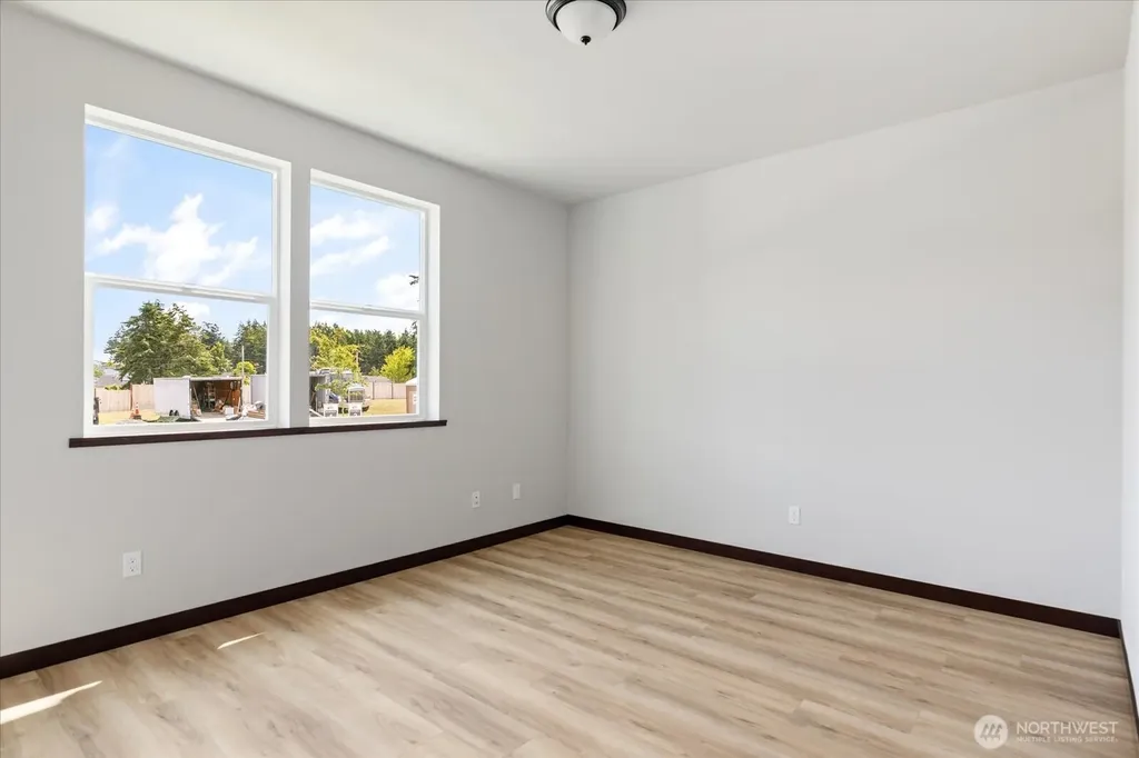 926 NW Shire Street Oak Harbor WA 98277