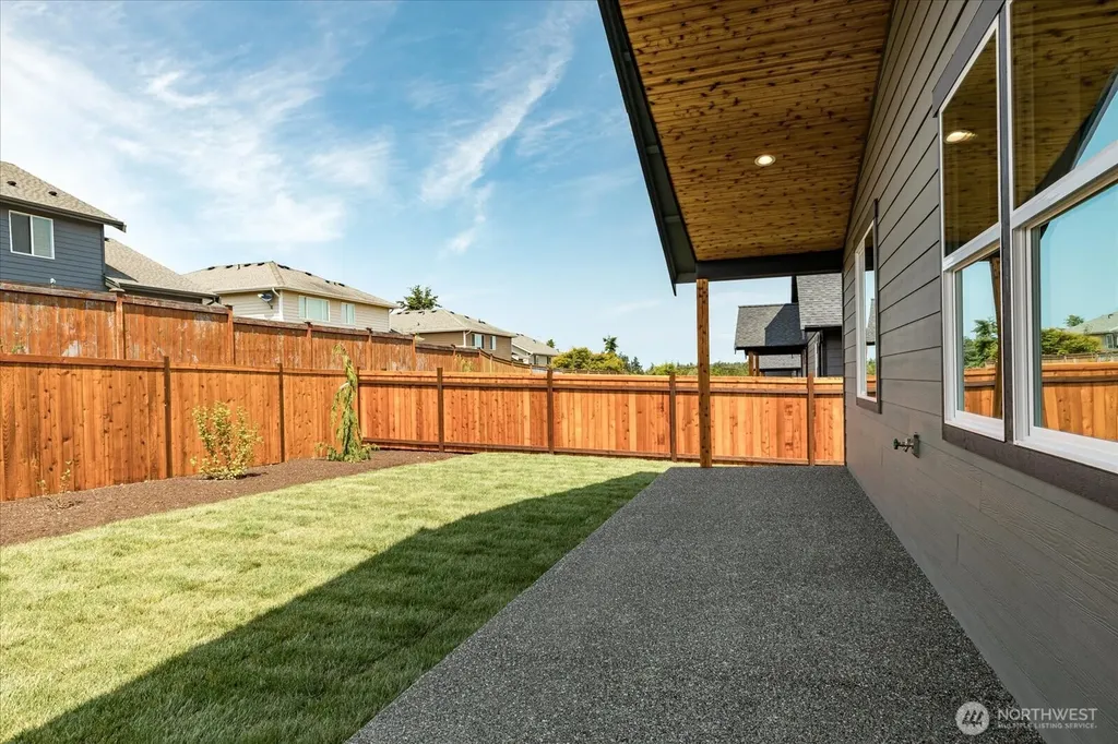 926 NW Shire Street Oak Harbor WA 98277
