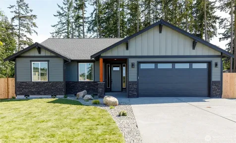 926 NW Shire Street Oak Harbor WA 98277