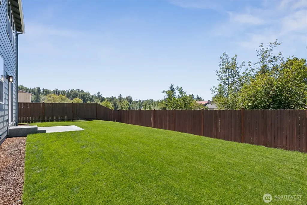 542 Wall Street Buckley WA 98321