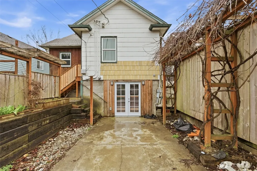 1027 Wetmore Everett WA 98201