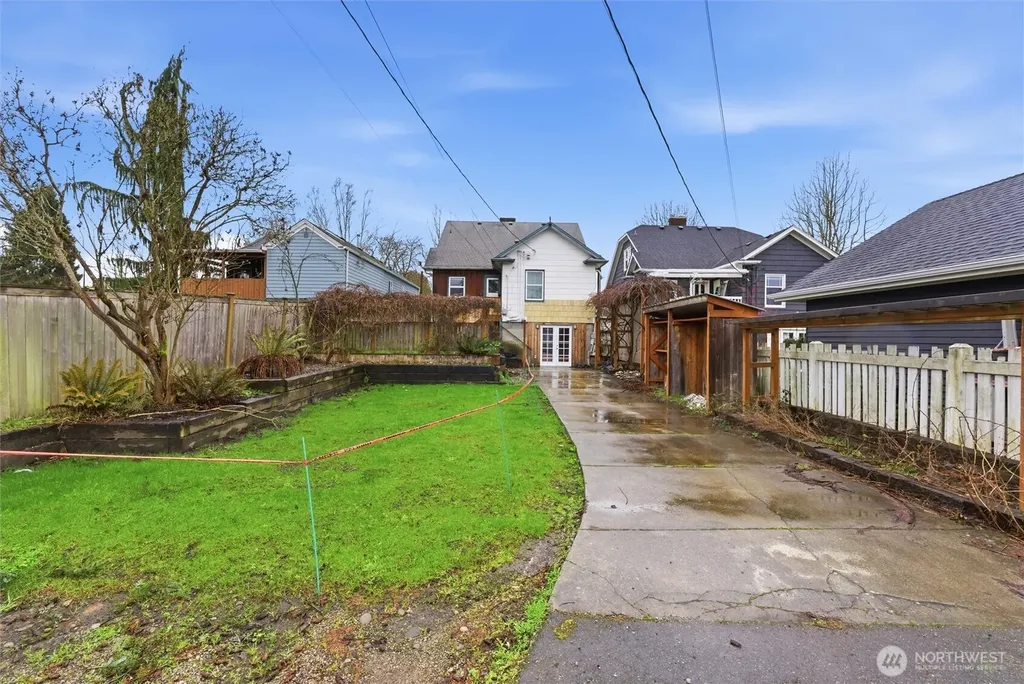 1027 Wetmore Everett WA 98201