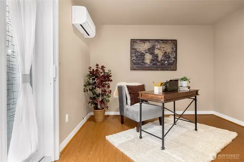 932 N 96th Street Seattle WA 98103