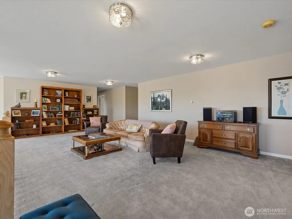 230 Rocky Mountain High Road Camano Island WA 98282