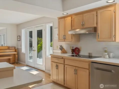 230 Rocky Mountain High Road Camano Island WA 98282